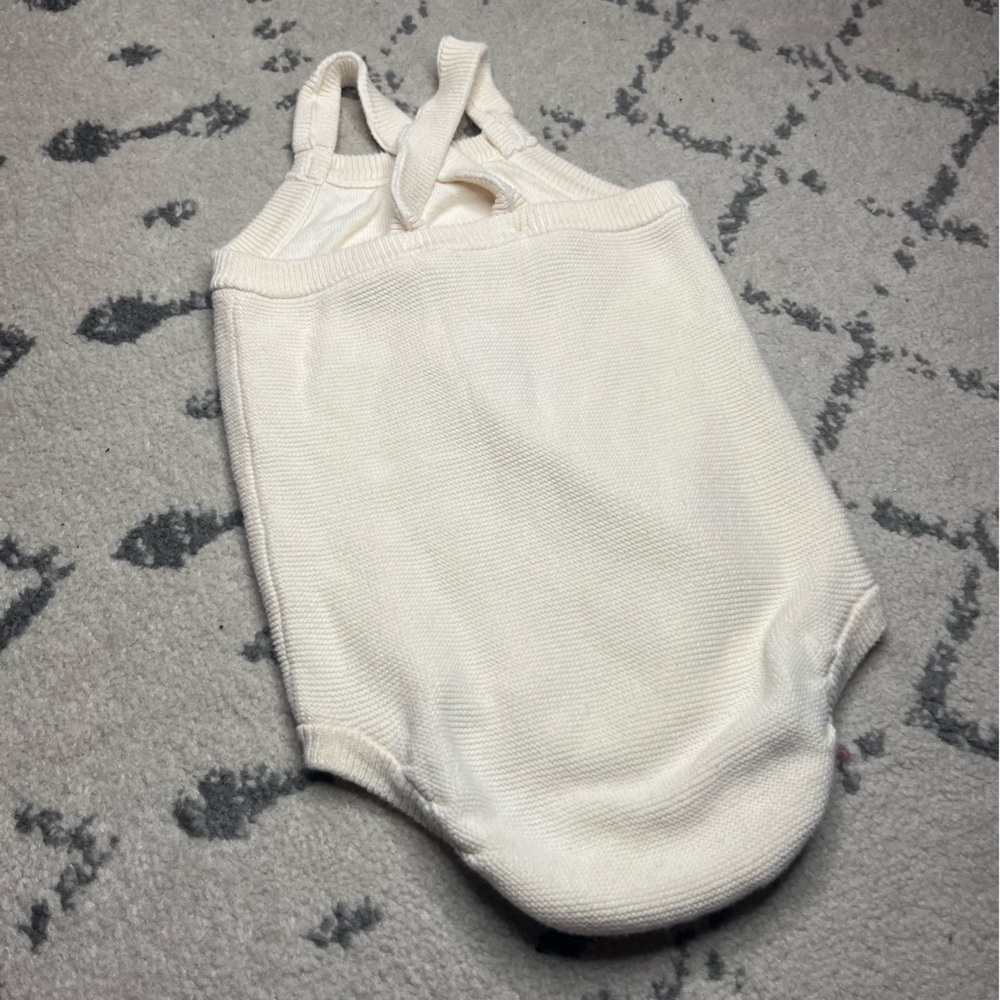 HANNA ANDERSSON Apple 100% Cotton Summer Cream Red Knit Buttons Bodysuit Romper - Picture 8 of 10